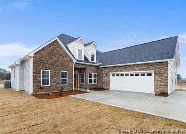 Property at 113 Miami St, Clinton, NC 28328, 4 beds, 4.5 baths