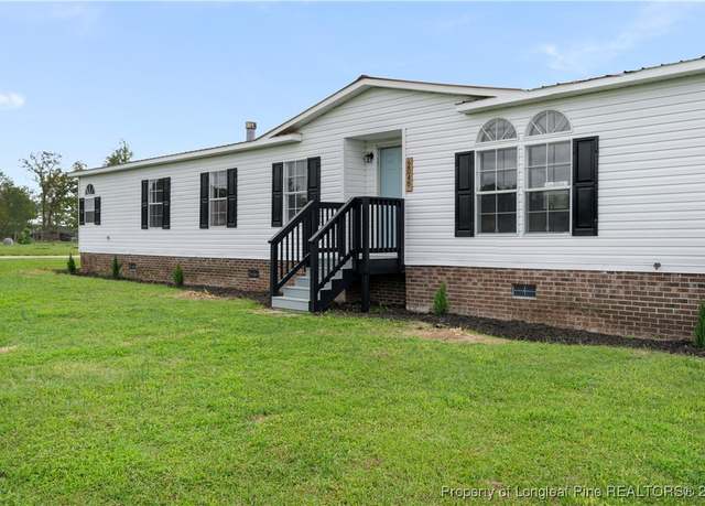 Property at 2048 Towncrier Dr, Kinston, NC 28504, 4 beds, 2.5 baths
