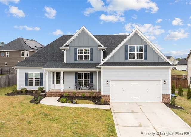 Property at 522 Coxwold Pl, Fayetteville, NC 28311, 5 beds, 3 baths