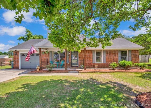Property at 156 Barefoot Rd, Fayetteville, NC 28306, 3 beds, 2 baths