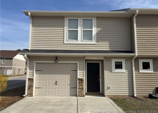 Property at 2664 Middle Branch Bnd, Fayetteville, NC 28304, 3 beds, 2.5 baths