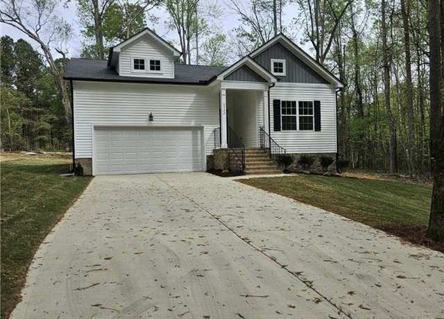 Property at 8022 Royal Dr, Sanford, NC 27332, 3 beds, 2 baths