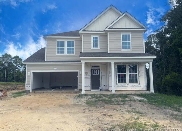 Property at 657 Cresswell Moor Way, Fayetteville, NC 28311, 4 beds, 3 baths