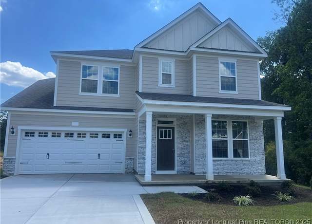 Property at 657 Cresswell Moor Way, Fayetteville, NC 28311, 4 beds, 3 baths