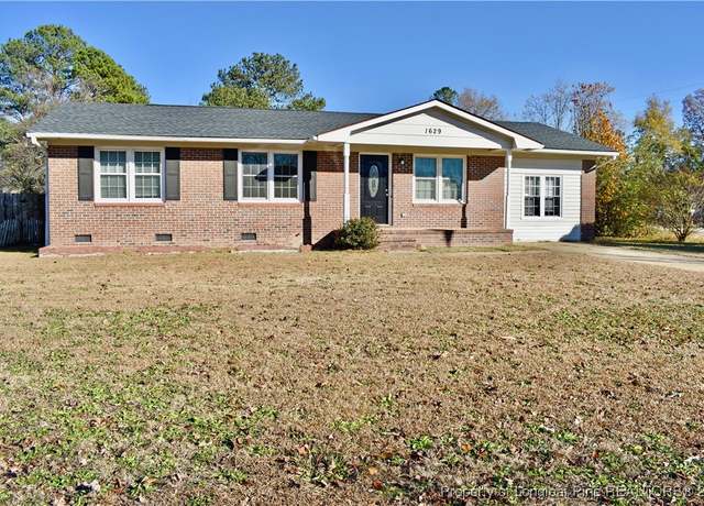 Property at 1629 Stanhope St, Fayetteville, NC 28304, 4 beds, 2.5 baths