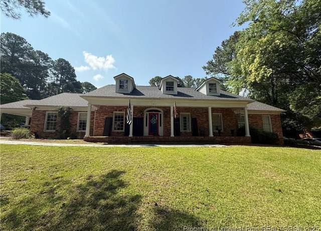 Property at 1911 Raeford Rd, Fayetteville, NC 28305, 4 beds, 3.5 baths