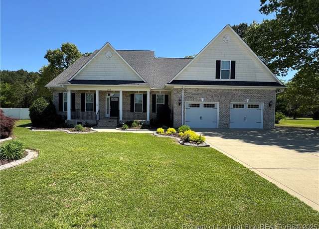 Property at 310 Cheswick Dr, Raeford, NC 28376, 4 beds, 4.5 baths