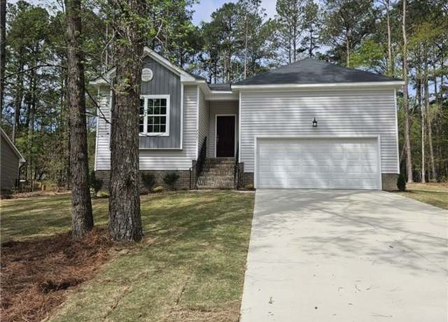 Property at 8027 Royal Dr, Sanford, NC 27332, 3 beds, 2 baths