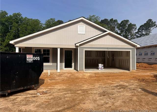 Property at 438 Windemere Dr, Fayetteville, NC 28314, 3 beds, 2 baths
