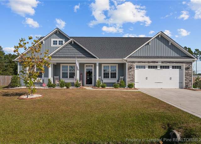 Property at 1533 Creekwood Rd, Hope Mills, NC 28348, 5 beds, 3 baths