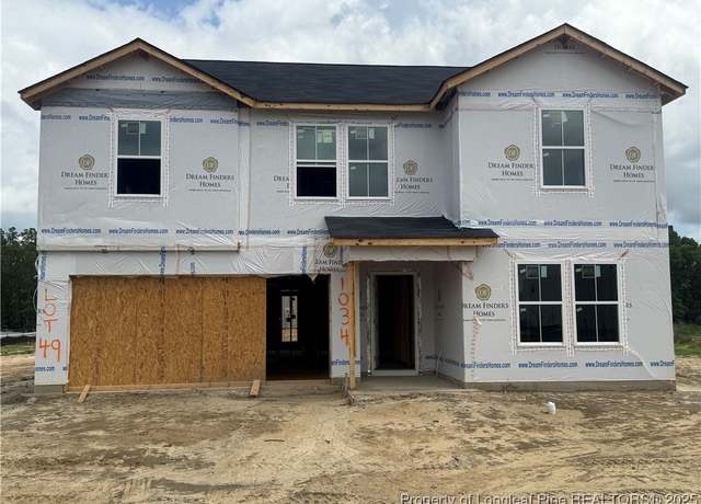 Property at 1034 Emerald Stone Loop, Hope Mills, NC 28348, 4 beds, 3 baths