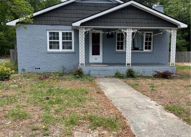Property at 829 Amye St, Fayetteville, NC 28301, 4 beds, 2 baths