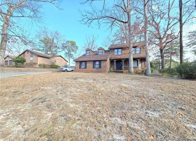 Property at 1654 Baysden Ct, Fayetteville, NC 28303, 3 beds, 2.5 baths