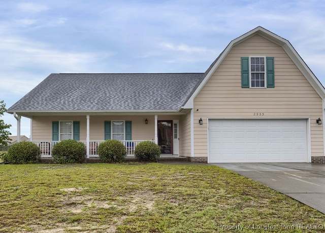 Property at 2923 High Plains Dr, Hope Mills, NC 28348, 3 beds, 2 baths