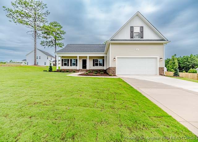 Property at 46 Poplar Dr, Spring Lake, NC 28390, 3 beds, 2 baths