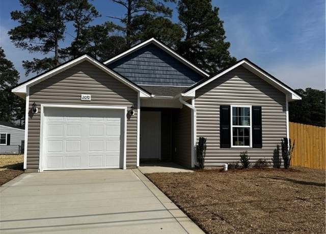 Property at 2070 Rogers Dr, Fayetteville, NC 28303, 3 beds, 2 baths