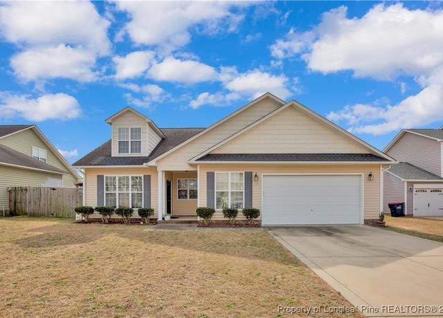 Property at 1229 Snowy Egret Dr, Fayetteville, NC 28306, 4 beds, 3 baths