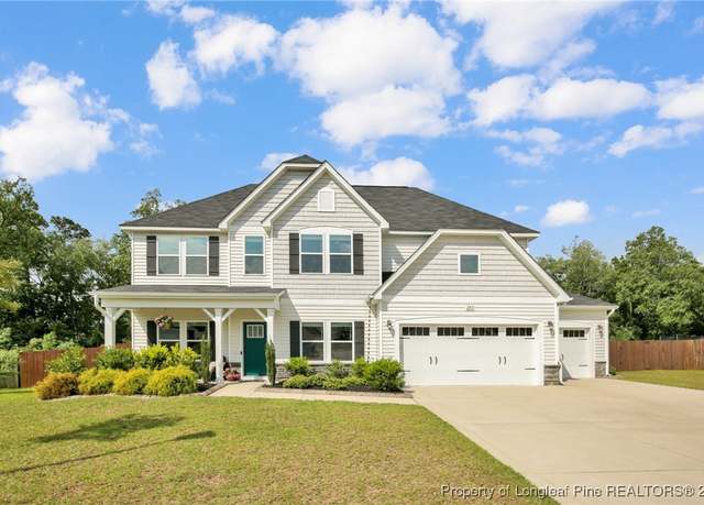 Property at 243 Sand Rock Rd, Fayetteville, NC 28306, 4 beds, 3 baths