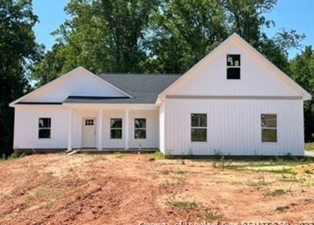 Property at 2523 Victory Drive Dr, Sanford, NC 27330, 3 beds, 2 baths