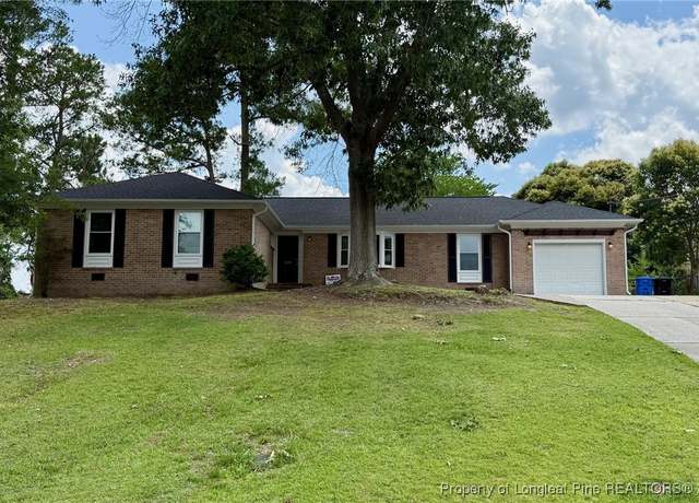 Property at 829 Dandridge Dr, Fayetteville, NC 28303, 4 beds, 2 baths