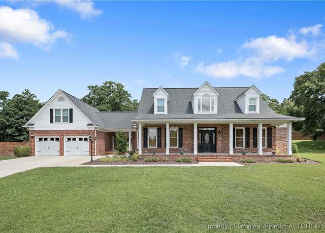 Property at 1700 Telluride Ct, Fayetteville, NC 28304, 3 beds, 3.5 baths
