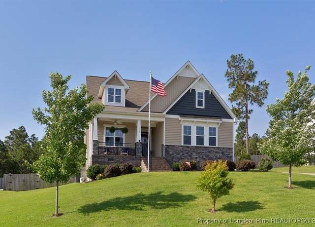 Property at 556 Executive Dr, Lillington, NC 27546, 3 beds, 2.5 baths