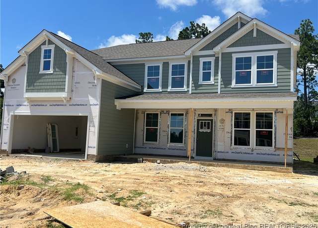 Property at 636 Cresswell Moor Way, Fayetteville, NC 28311, 5 beds, 3 baths