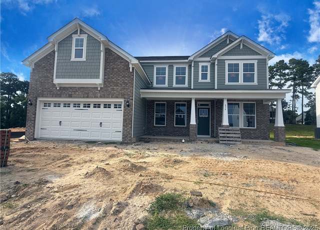 Property at 636 Cresswell Moor Way, Fayetteville, NC 28311, 5 beds, 3 baths
