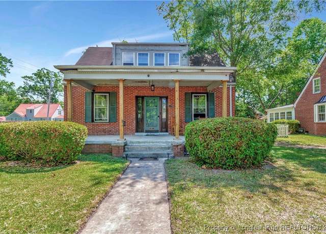 Property at 201 W 16th St, Lumberton, NC 28358, 4 beds, 2 baths