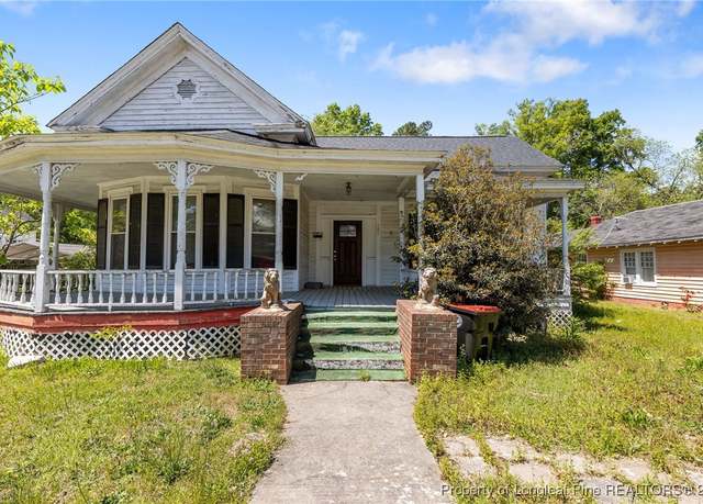 Property at 107 Church St, Red Springs, NC 28377, 3 beds, 1.5 baths