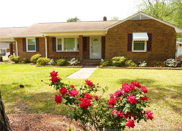 Property at 185 Meadow Rd, Lumberton, NC 28358, 3 beds, 2 baths