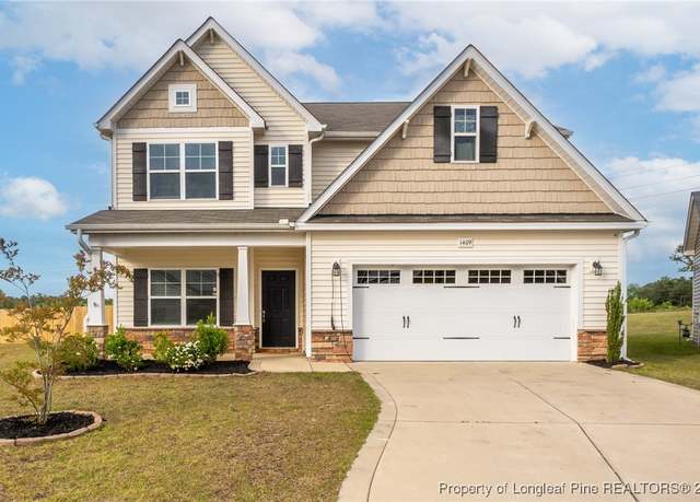 Property at 1409 Amen Ct, Hope Mills, NC 28348, 4 beds, 2.5 baths