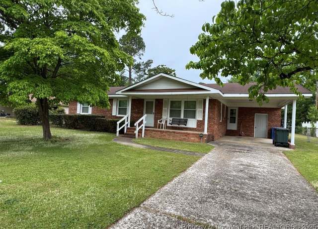 Property at 7522 Bridgeman Dr, Fayetteville, NC 28303, 3 beds, 1.5 baths