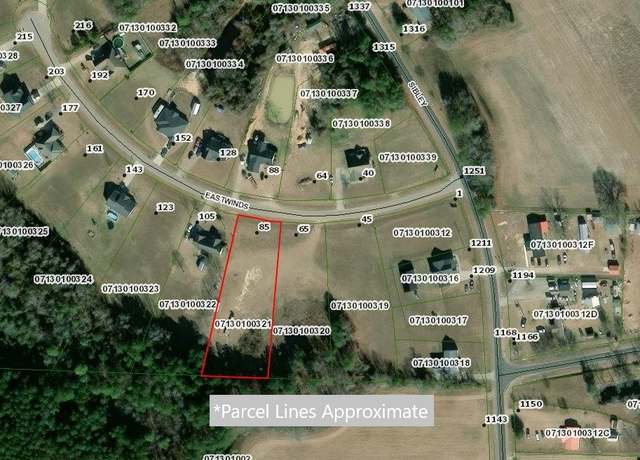 Property at 85 Eastwinds Dr, Lumberton, NC 28358