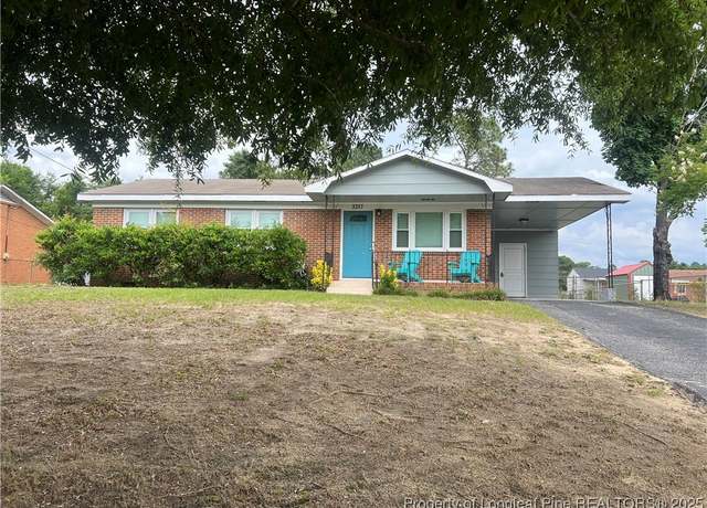 Property at 3257 Vardaman Ave, Hope Mills, NC 28348, 3 beds, 2 baths