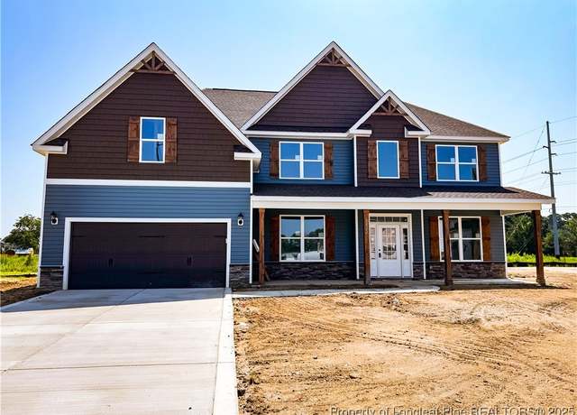 Property at 1822 Smith Farm St, Fayetteville, NC 28306, 5 beds, 4 baths