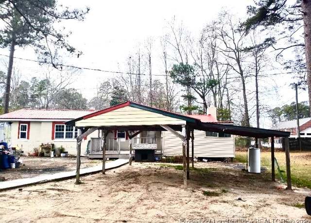Property at 833 W Prospect Ave, Raeford, NC 28376, 3 beds, 2 baths
