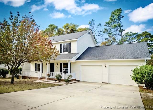 Property at 1820 Daphne Cir, Fayetteville, NC 28304, 4 beds, 2.5 baths