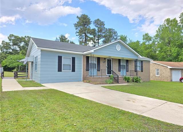 Property at 6841 Radial Dr, Fayetteville, NC 28311, 3 beds, 1.5 baths