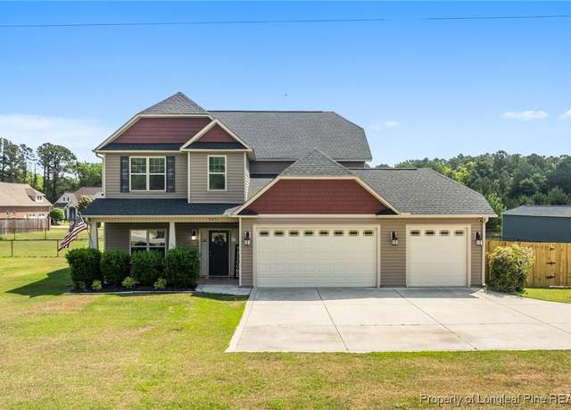 Property at 2671 Cypress Lakes Rd, Hope Mills, NC 28348, 5 beds, 2.5 baths