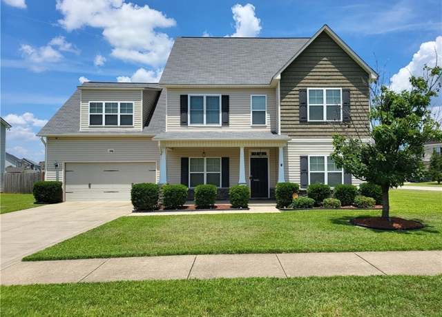 Property at 196 Wedgefield Dr, Raeford, NC 28376, 4 beds, 3 baths