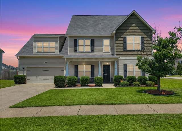 Property at 196 Wedgefield Dr, Raeford, NC 28376, 4 beds, 3 baths