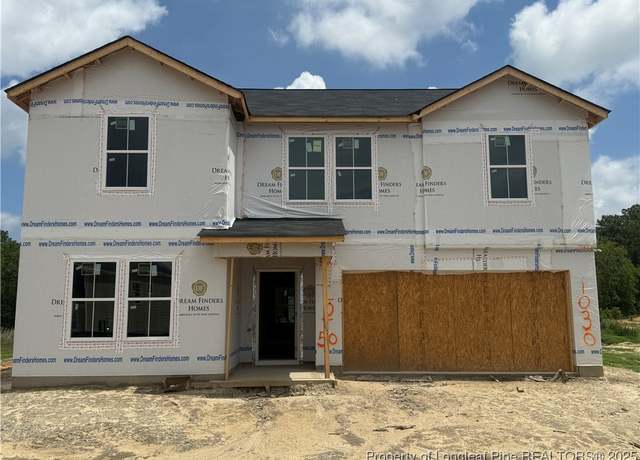 Property at 1030 Emerald Stone Loop, Hope Mills, NC 28348, 4 beds, 2.5 baths