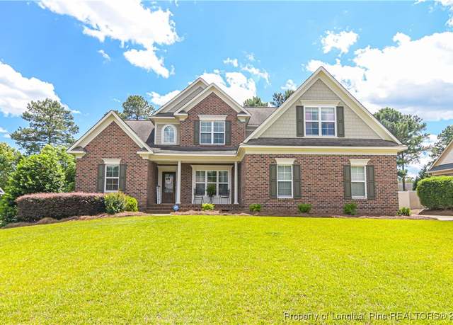 Property at 1450 Vergeland Dr, Hope Mills, NC 28348, 4 beds, 3.5 baths