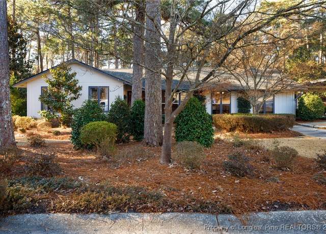Property at 2427 Colgate Dr, Fayetteville, NC 28304, 3 beds, 2.5 baths