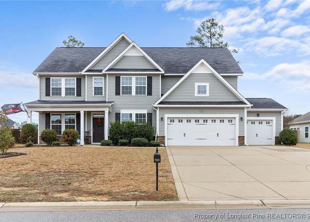 Property at 3939 Standardbred Dr, Hope Mills, NC 28348, 4 beds, 3 baths