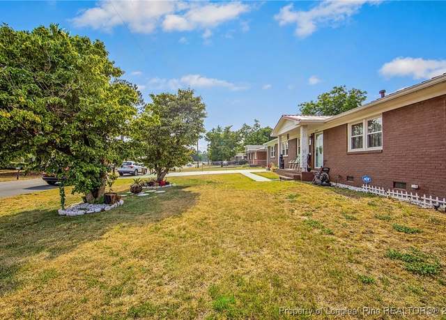 Property at 6200 Timberland Dr, Fayetteville, NC 28314, 3 beds, 1.5 baths