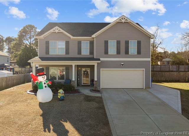 Property at 1424 Harvest Hill Ct, Fayetteville, NC 28314, 5 beds, 3 baths