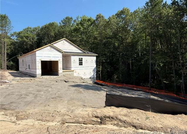 Property at 20 Horse Trot Ln, Sanford, NC 27332, 3 beds, 2 baths
