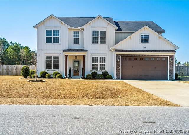 Property at 1604 Lizzie Lou Ct, Hope Mills, NC 28348, 5 beds, 3 baths